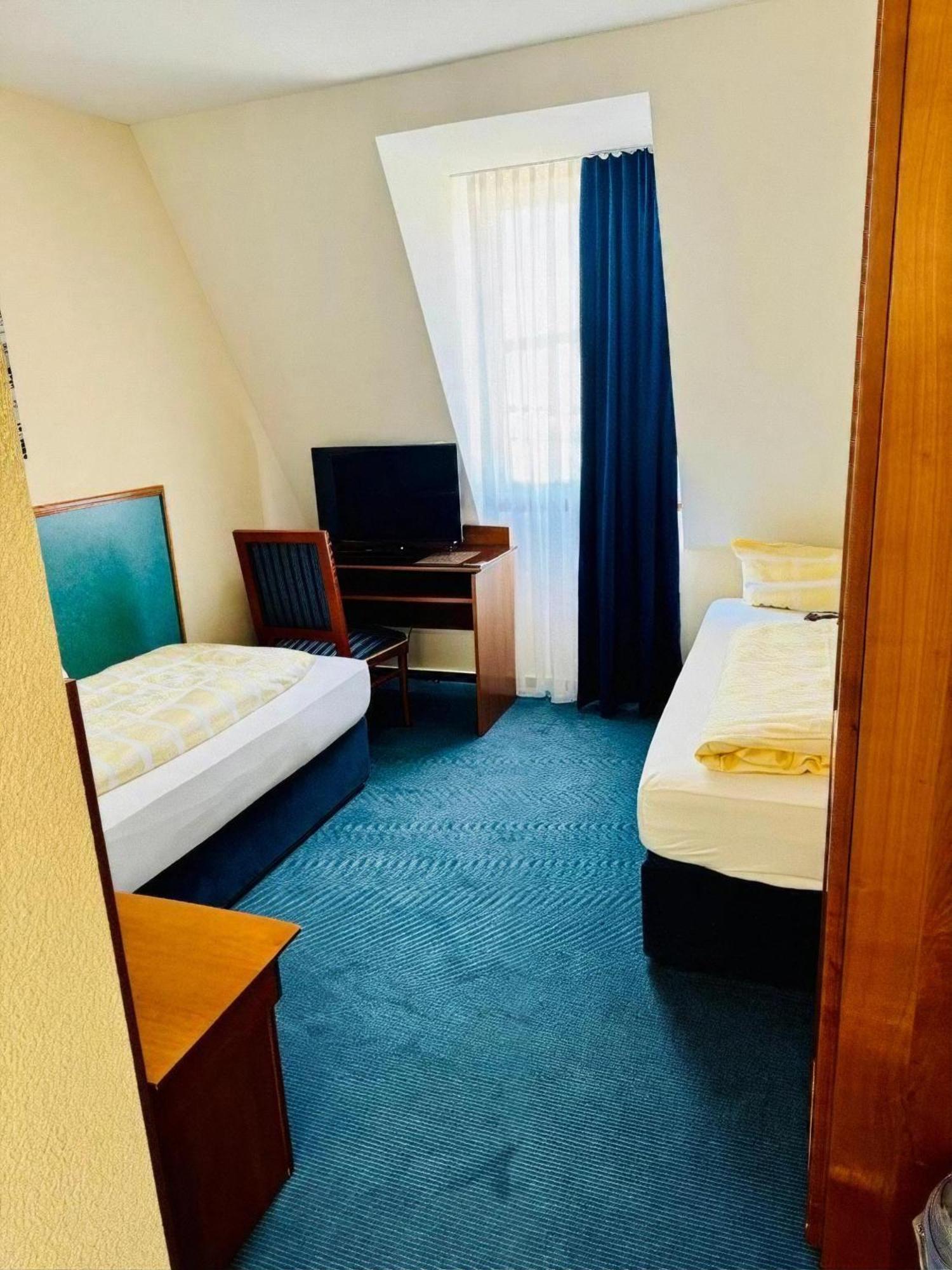 Hotel Am Bayrischen Platz Leipzig Quarto foto